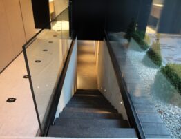 garde-corps en verre pour escalier intérieur - Ansermot SA